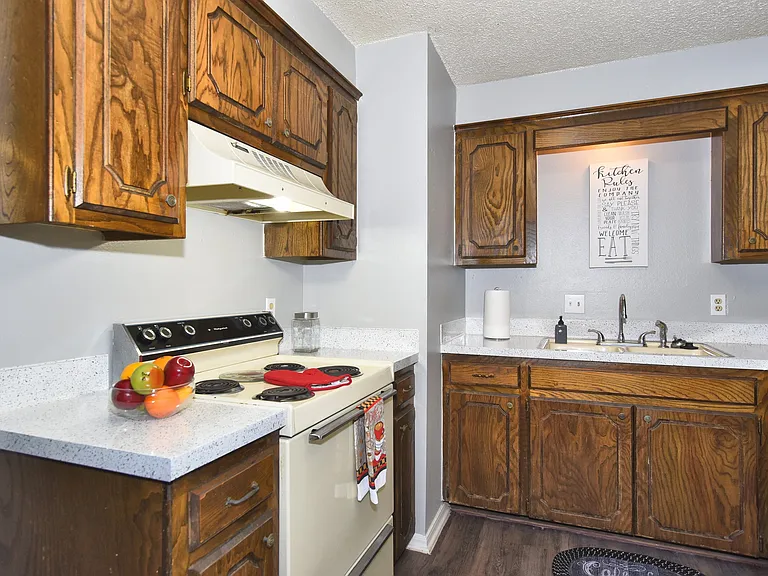 Berwick Apartments — Photo 11