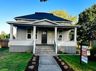 238 N 3rd St, Jefferson, OR 97352