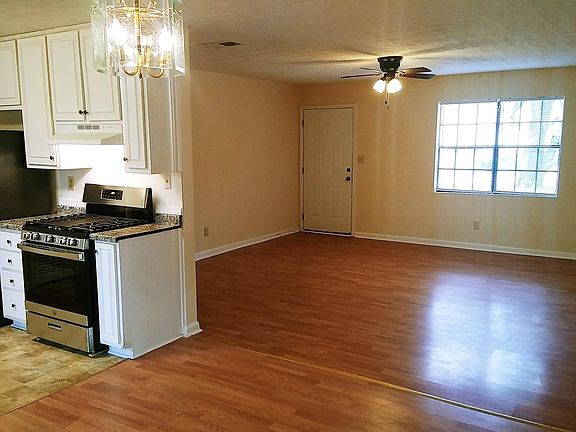 3rd image of 5367 Rocky Pine Dr