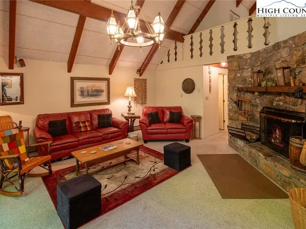 501 Charter Hills Road, Beech Mountain, NC 28604