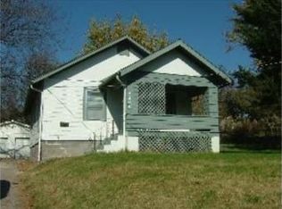 3496 Wood Ave, Kansas City, KS 66102