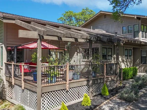6200 Viewridge Dr, Auburn, CA 95602
