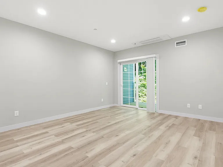 Taj Estates of Franklin II — Photo 124