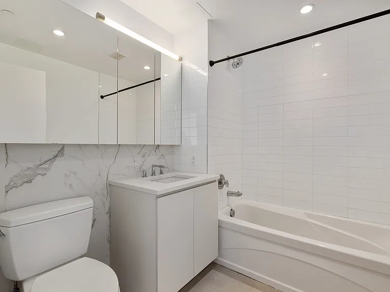 37-14 36th St #6B — Photo 5