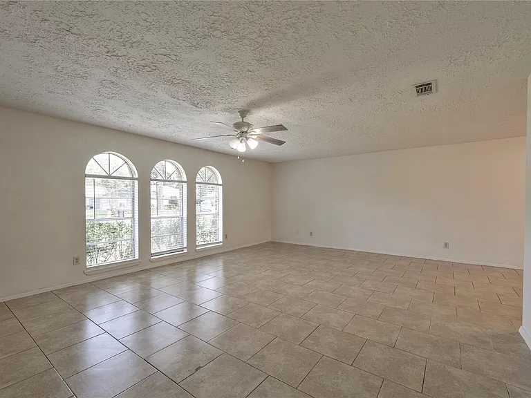 14119 Bella Dr — Photo 7