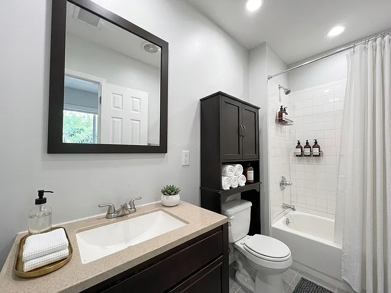 835 Greene Ave #3 — Photo 11