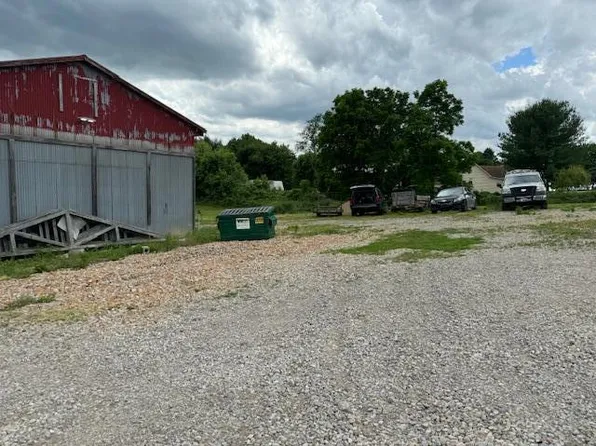 6033 Us Highway 22 NW, Somerset, OH 43783