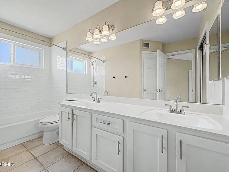 7733 W Pershing Ave — Photo 9