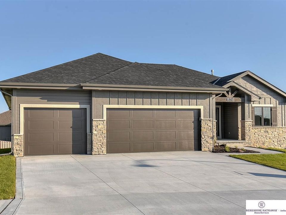 1st image of 4807 S 187th Ave