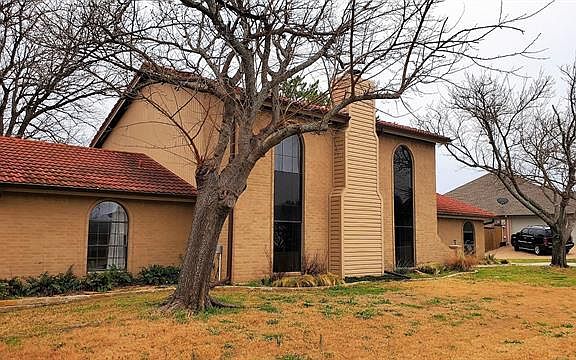 3rd image of 8740 Lake Country Dr