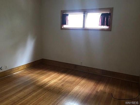 5th image of 99 Claremont Ave