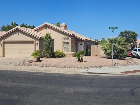 912 S Scallop Dr, Gilbert, AZ 85233