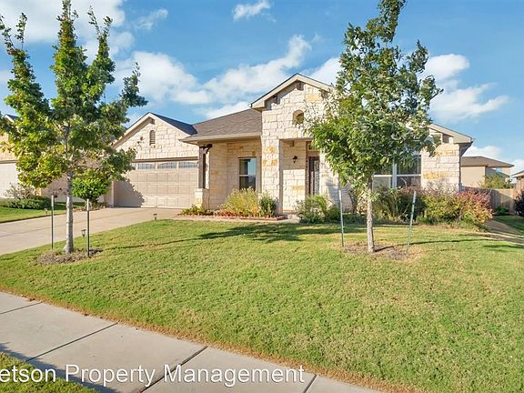 3rd image of 1930 Texoma Dr