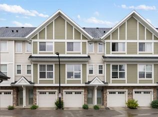 172 E New Brighton Point SE, Calgary, AB T2Z1B7