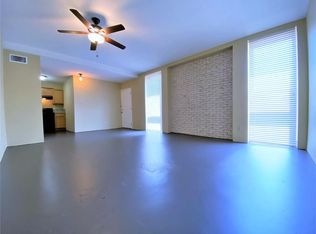 1112 Lawrence St APT 10, Houston, TX 77008