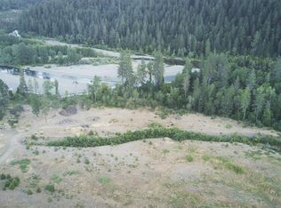 242 Retirement Ln, Cave Junction, OR 97523