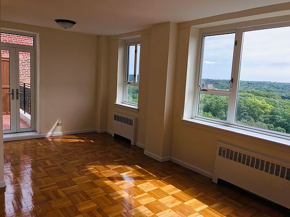 2nd image of 5355 Henry Hudson Pkwy #12C