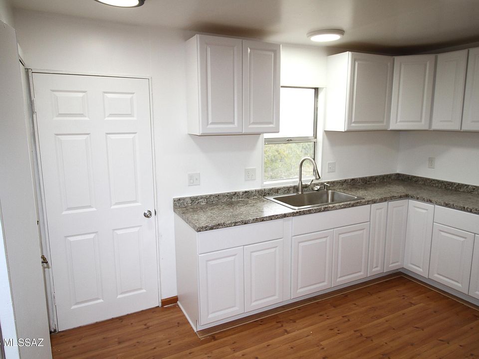 1st image of 11250 W Pinerose Rd