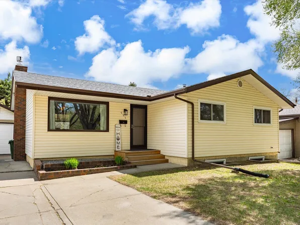 111 Grosvenor Blvd, Saint Albert, AB T8N 0Y2