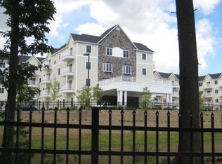 8 Wall St APT 208, Clifton Park, NY 12065