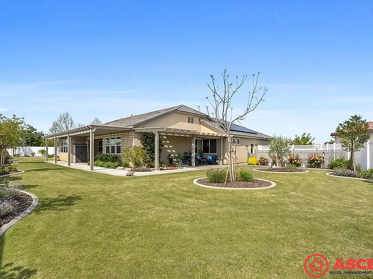 14430 Utica Way — Photo 15