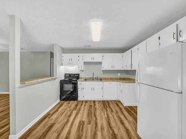 117 Blackmor Ct — Photo 10