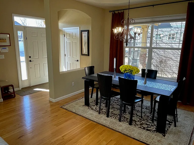 2201 Creekside Dr — Photo 15
