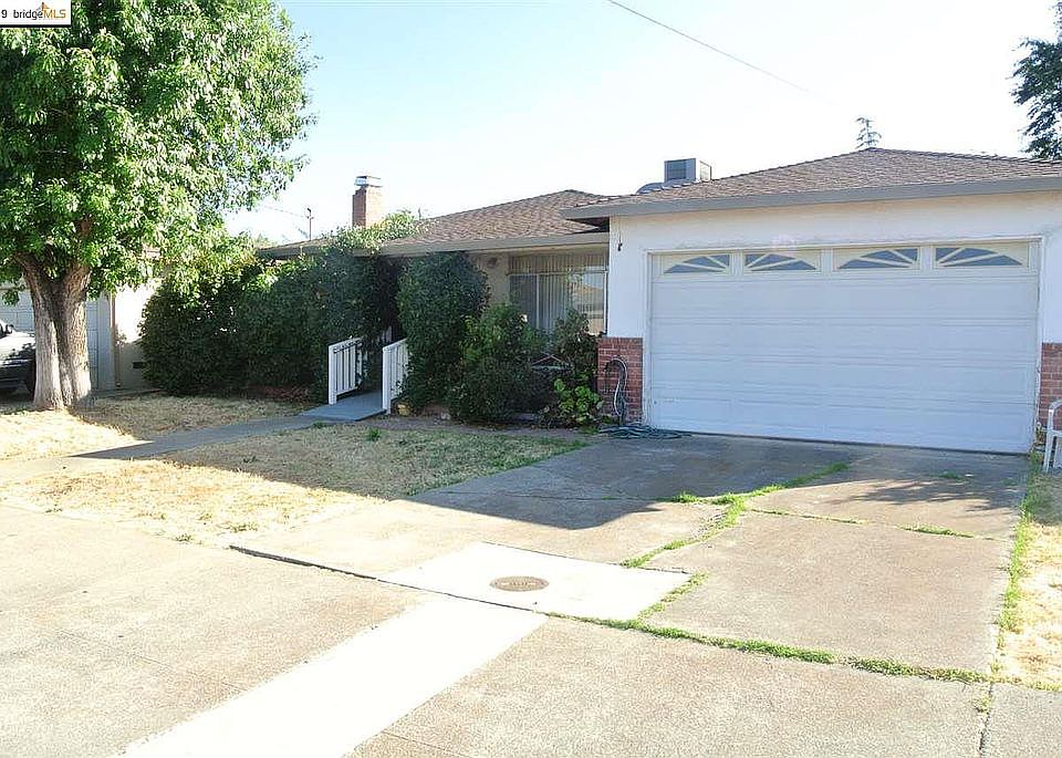 1st image of 266 Mariposa Dr