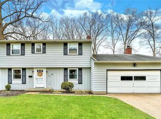 3586 Oak Rd, Stow, OH 44224