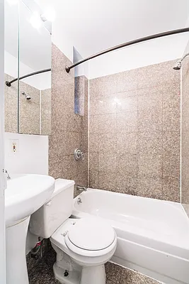 Rented by Sky Management | media 38