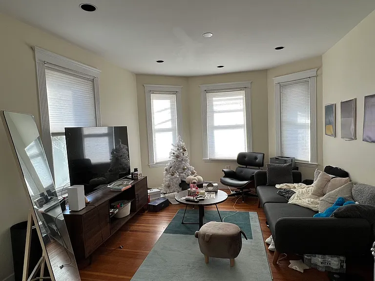 45 Montfern Ave #1 — Photo 1