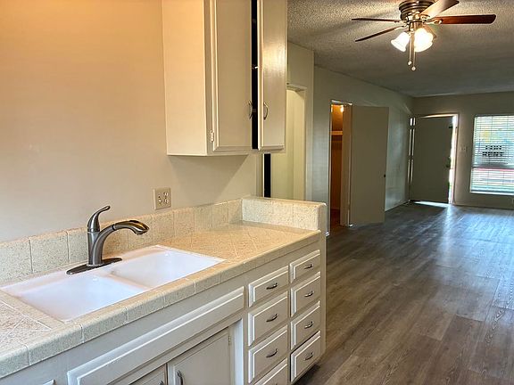 4th image of 12222 Peacock Ct APT 3