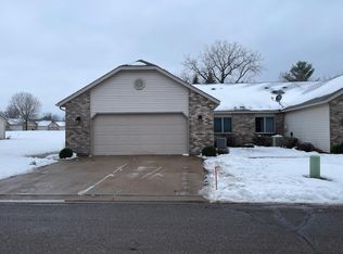 747 Mulligan Dr #A, Osceola, WI 54020