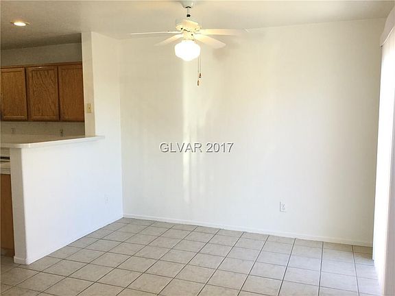 4th image of 913 Angel Star Ln #0