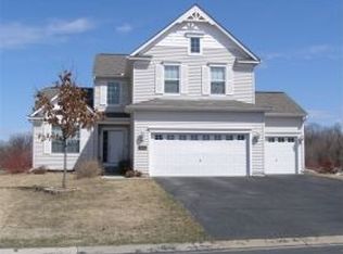 8448 Blazing Star Cir, Shakopee, MN 55379