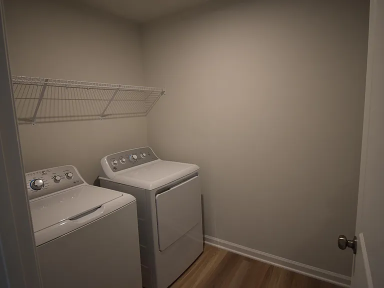 34 Diana Ct — Photo 9