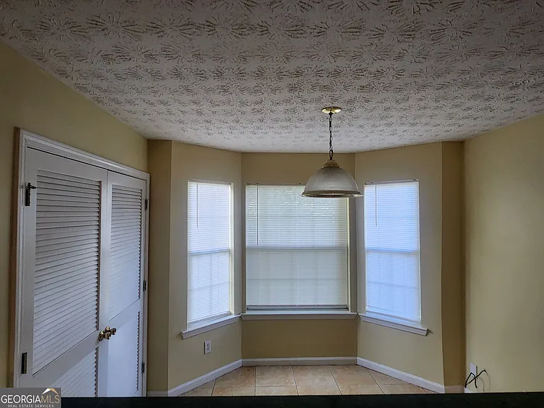 5748 Wellborn Creek Dr — Photo 17