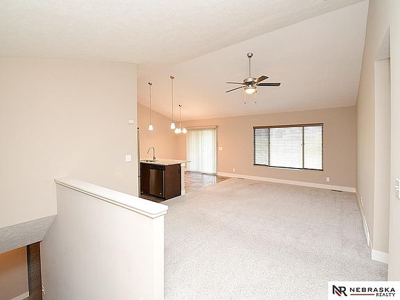 4th image of 3043 Lakeside Dr