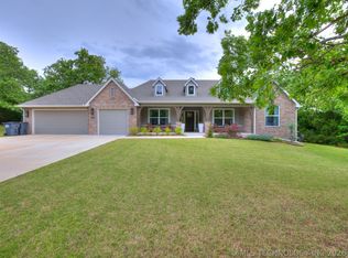1482 Bayshore Dr, Sand Springs, OK 74063