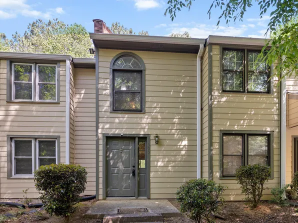 305 Broad Leaf Cir, Raleigh, NC 27613