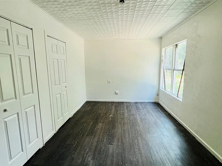 706 Rockdale Rd — Photo 8