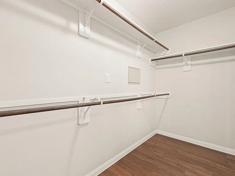 21415 Partha Way — Photo 23