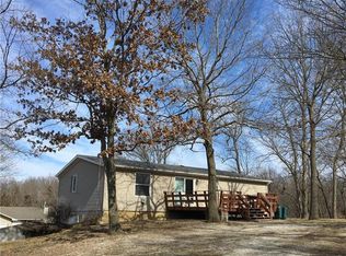 42 S Fascination Cir, Linn Valley, KS 66040