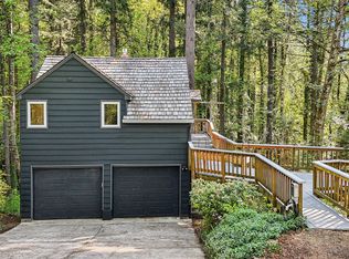 1600 SW Upland Dr, Portland, OR 97221