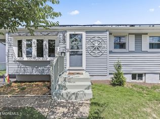 405 Johnson Ave, Union Beach, NJ 07735