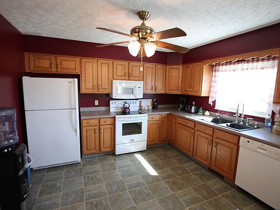 2nd image of 166 Sonesta Ave