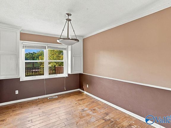 5th image of 505 Davis Ave