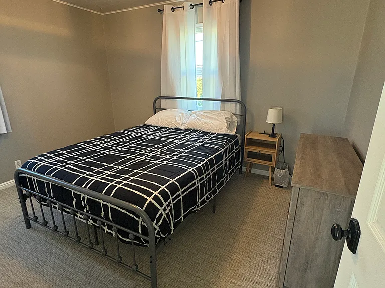 842 N 200 E — Photo 8