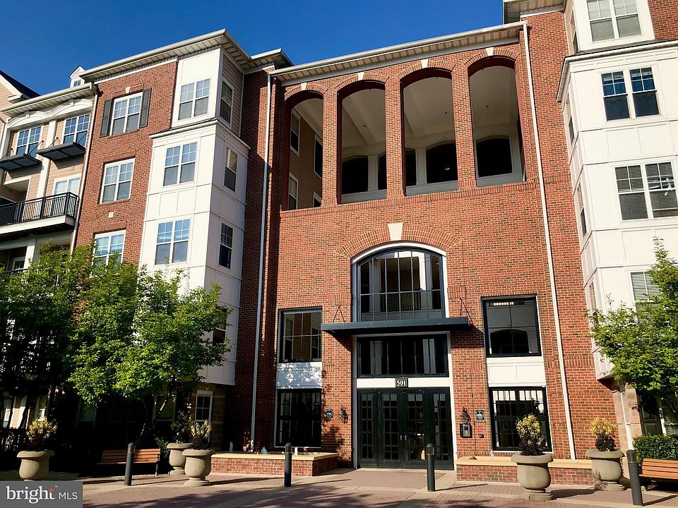 1st image of 501 Hungerford Dr APT 437
