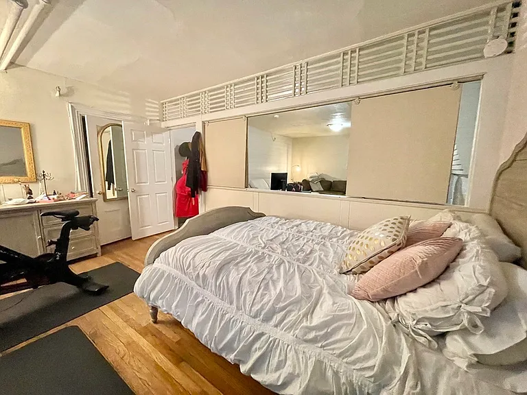337 Beacon St #4 — Photo 5
